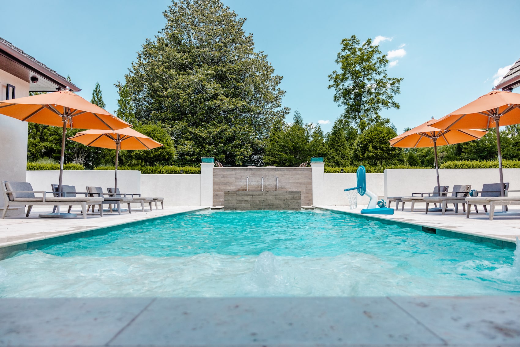 outdoor_entertainment_area_backyard_pool_nc